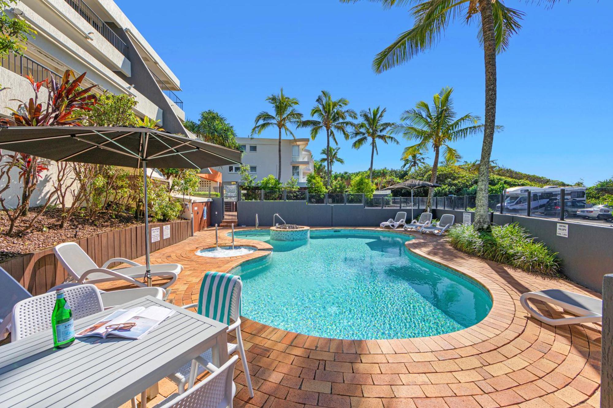 Costa Nova Holiday Apartments Sunshine Beach Exterior photo